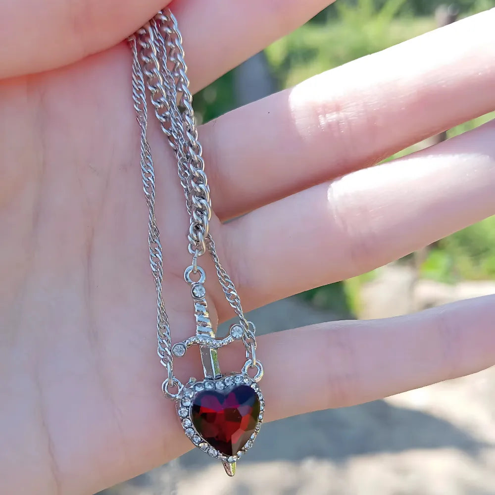 Colar Branca de Neve e o Caçador